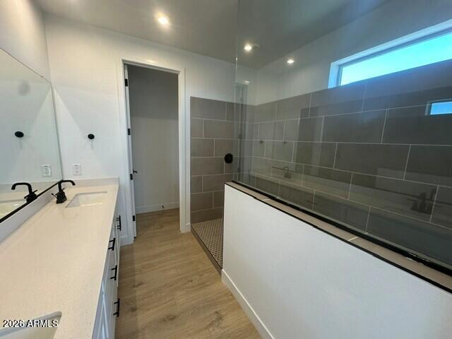 2122 W Desert View Drive