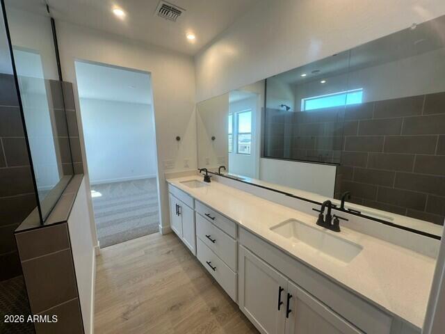 2122 W Desert View Drive