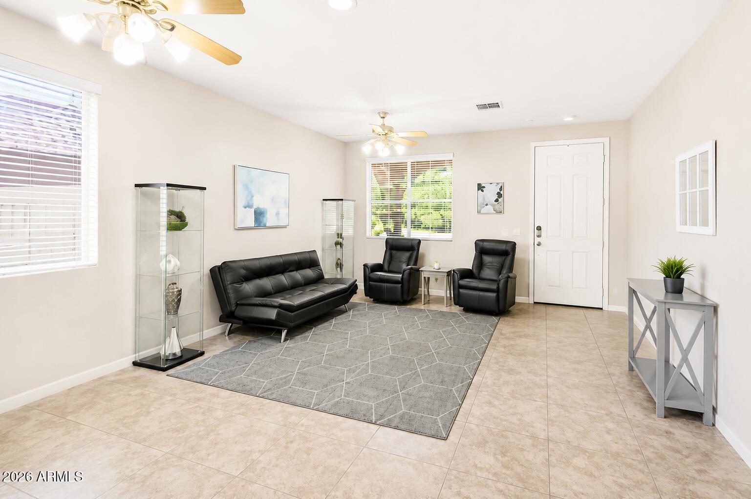 5011 S CARLYLE Drive