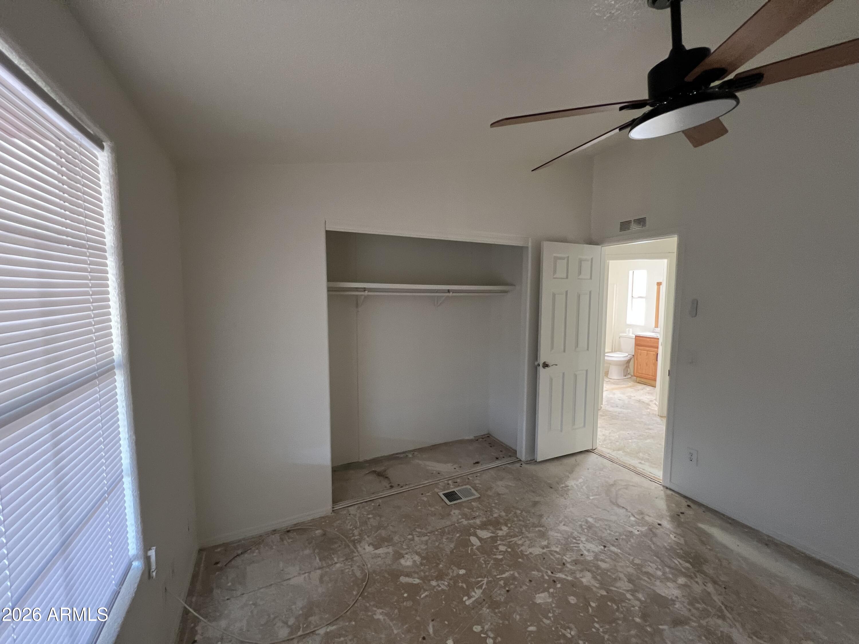 WHISPERING RANCH UNIT 3 BLK 4 - Residential