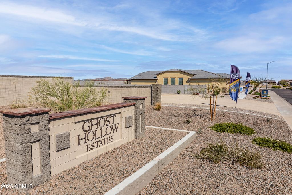 Photo of 602 W Red Hawk Court, Casa Grande, AZ 85122 (MLS # 6895454)