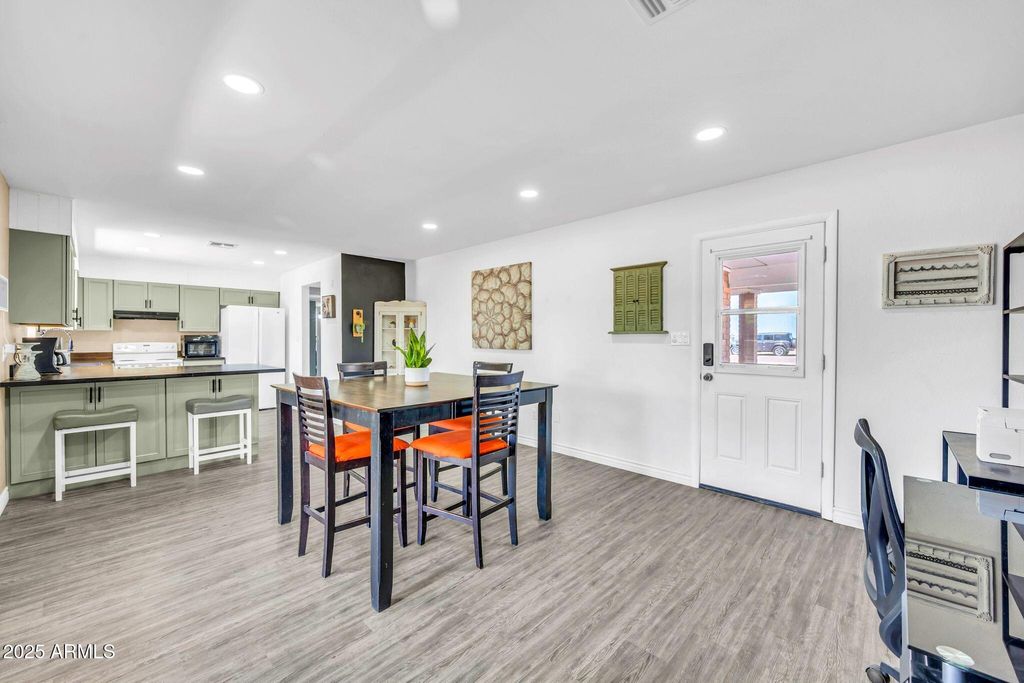 Photo of 91 E Storey Road, Casa Grande, AZ 85194 (MLS # 6916668)