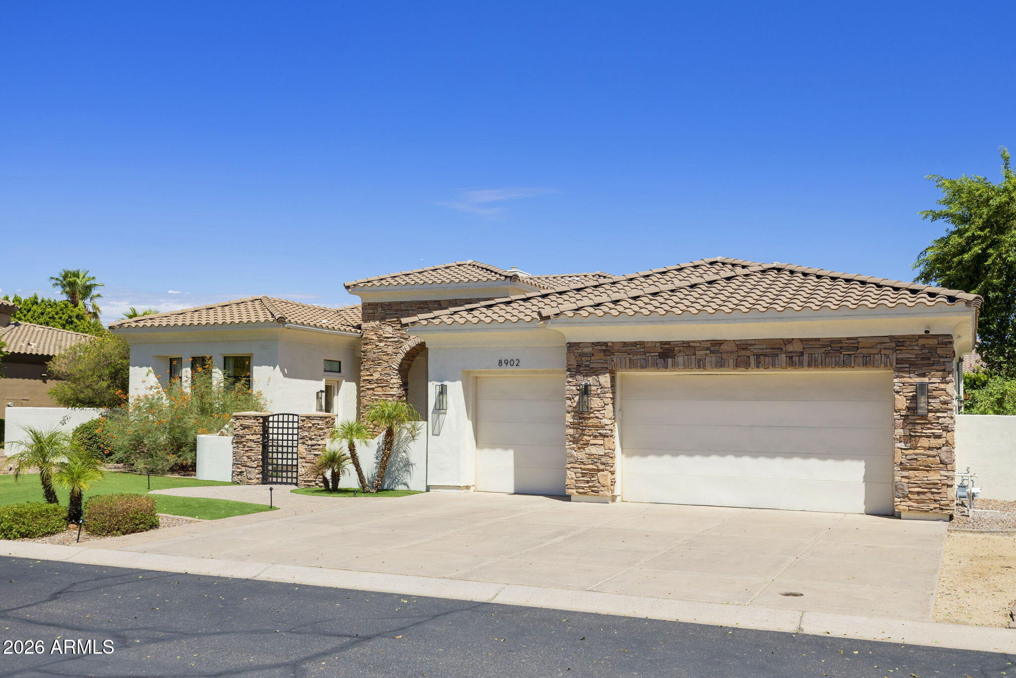 8902 E ANN Way