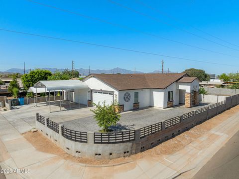 Photo of 5802 S 42nd Avenue, Phoenix, AZ 85041 (MLS # 7034543)