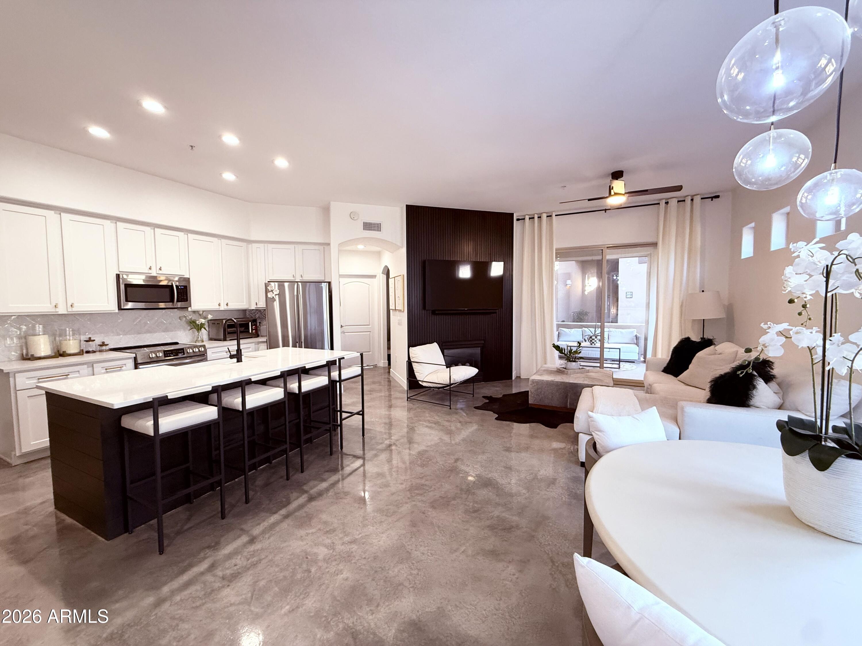 11000 N 77th Place 1057