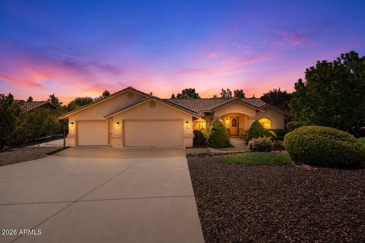 737 PEPPERMINT Way