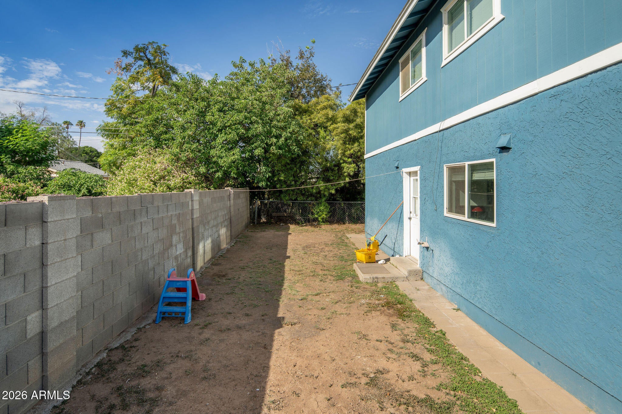428 W 6th Street