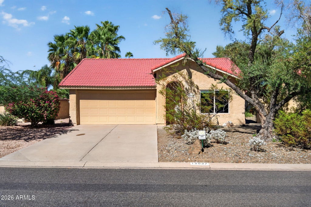 Photo of 12037 S Half Moon Drive, Phoenix, AZ 85044 (MLS # 7091132)