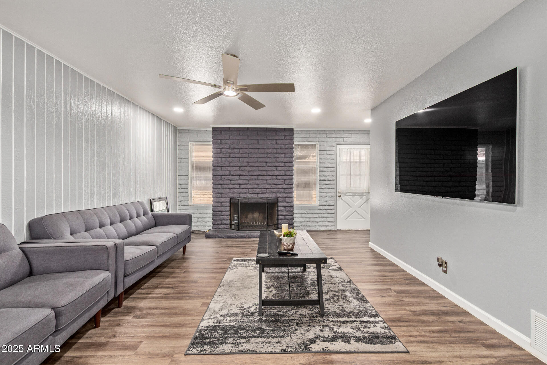 2015 E SOUTHERN Avenue 2