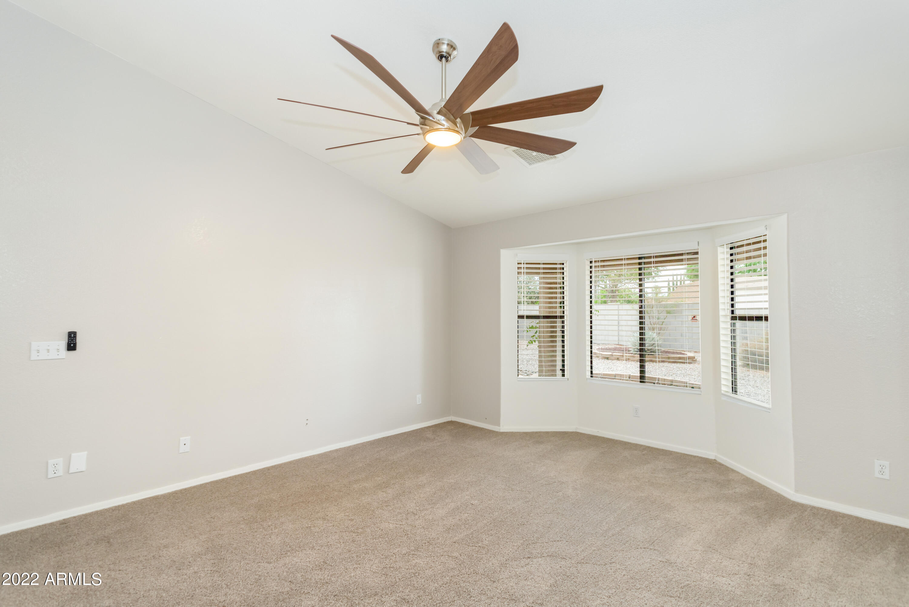 MISSION HILLS ESTATES TR UNIT 115 - Residential