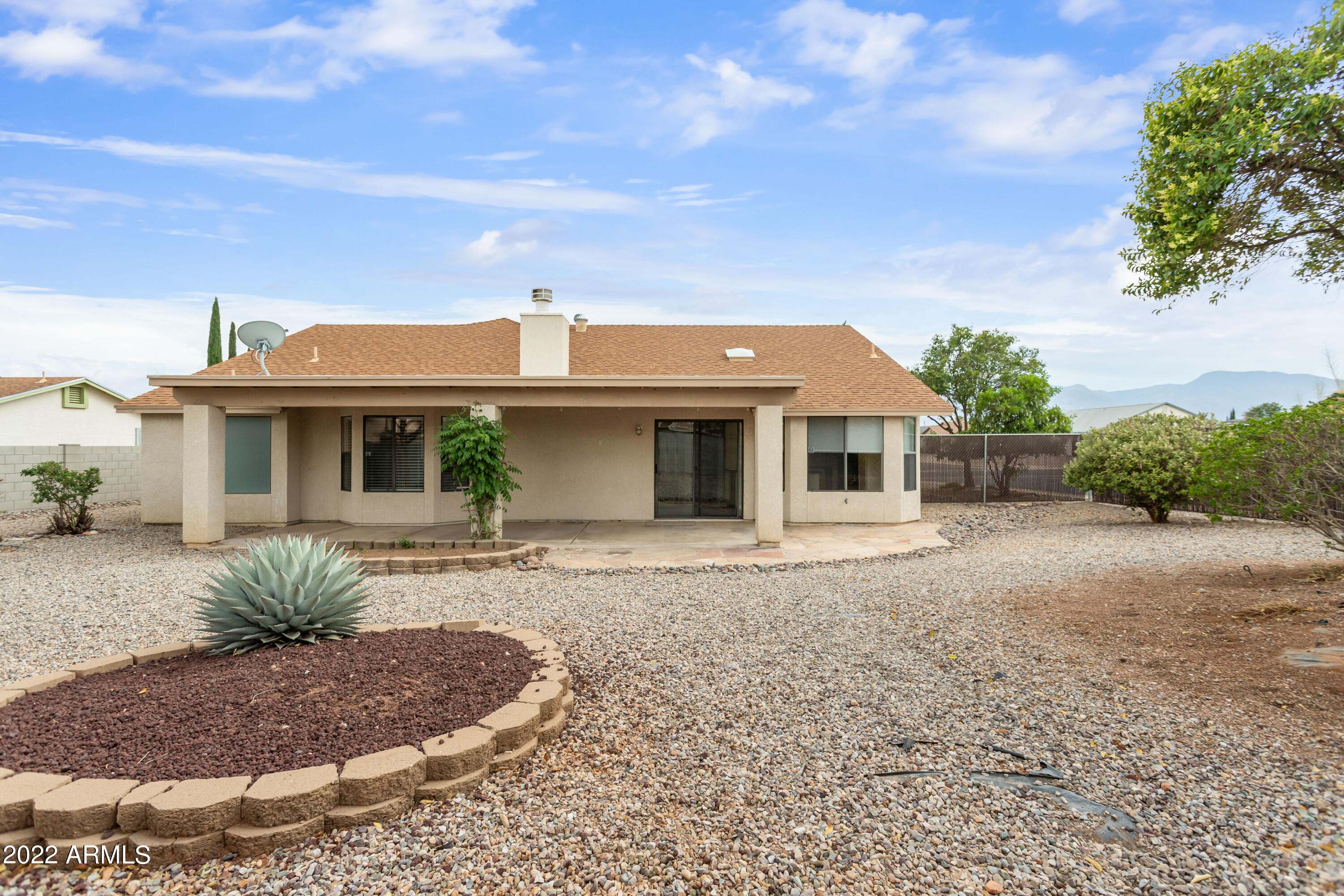 MISSION HILLS ESTATES TR UNIT 115 - Residential