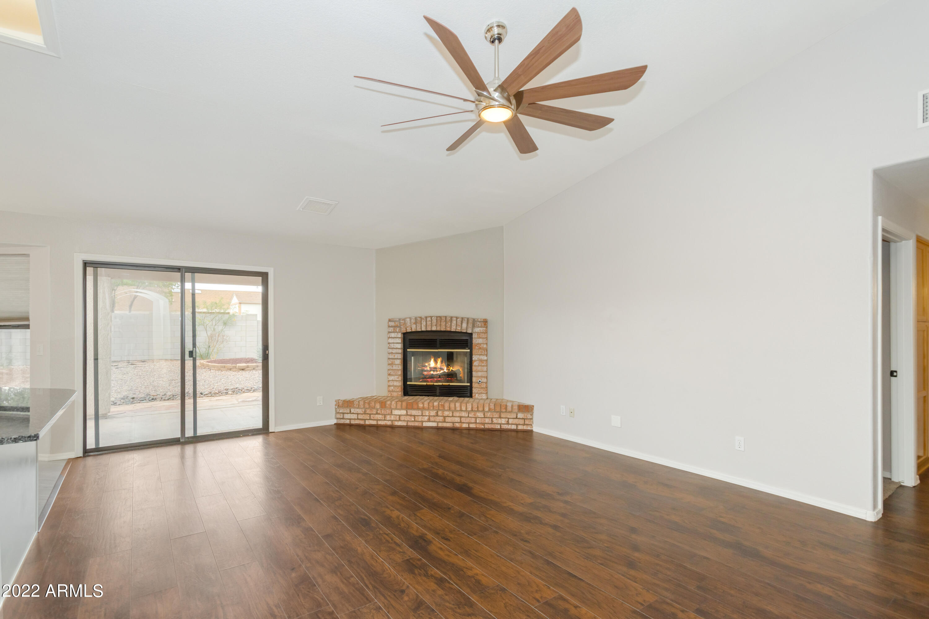 MISSION HILLS ESTATES TR UNIT 115 - Residential