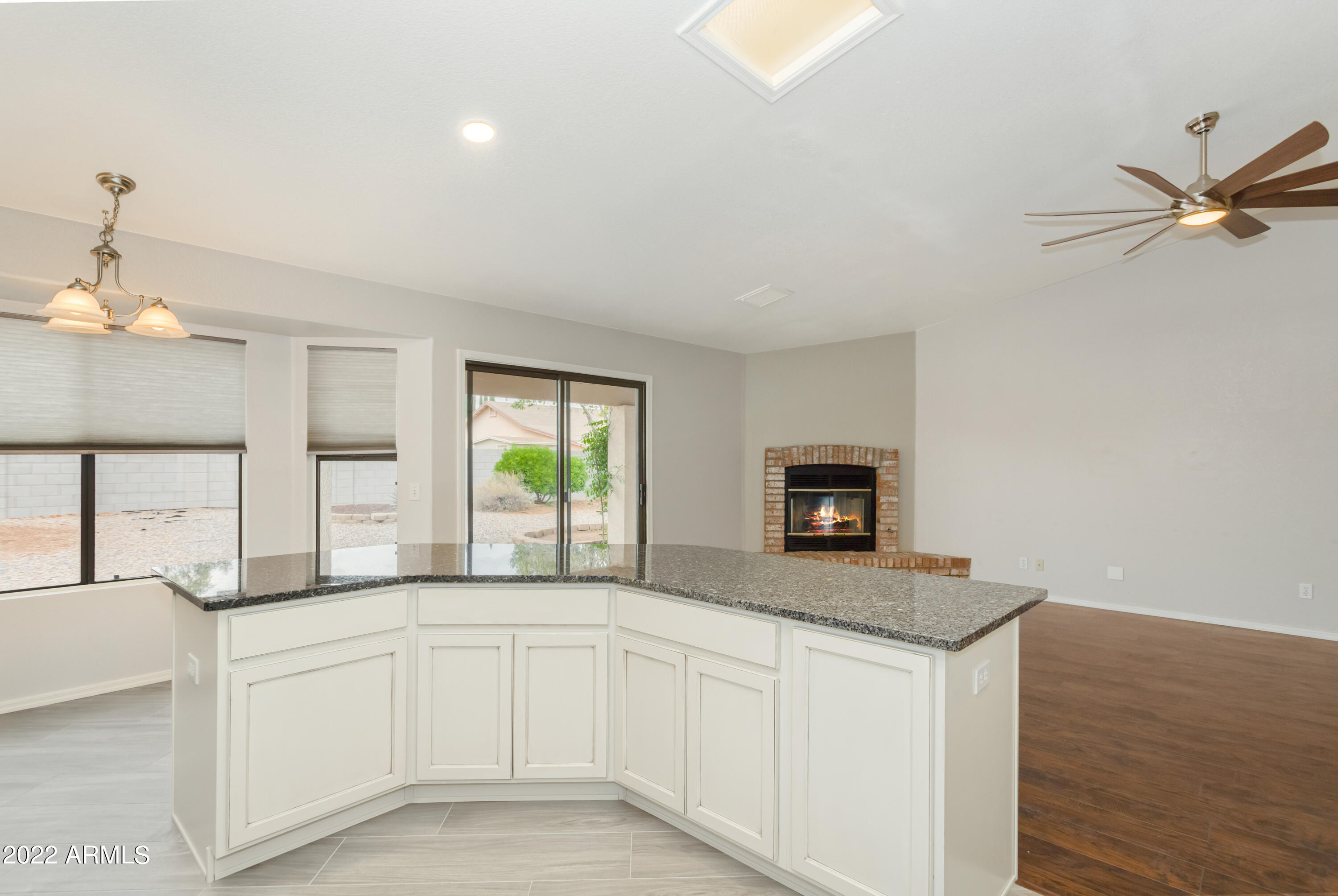 MISSION HILLS ESTATES TR UNIT 115 - Residential