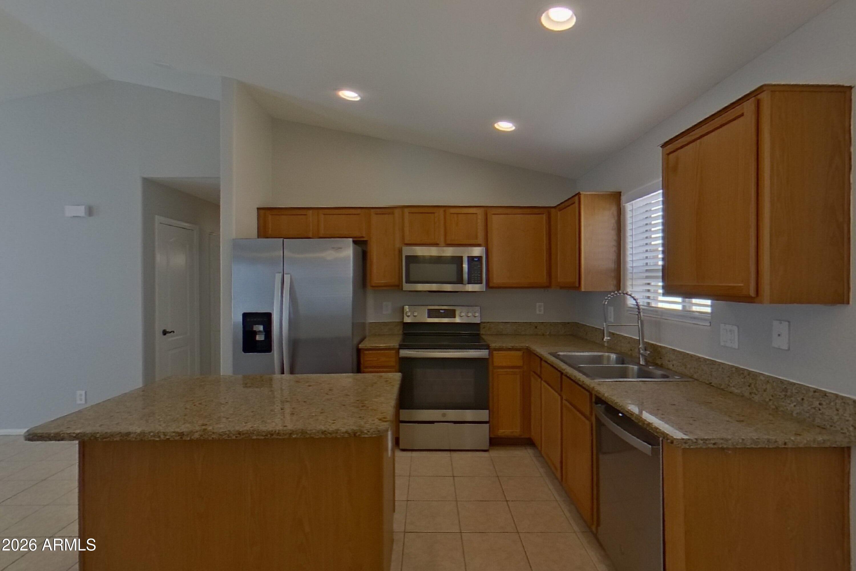 39964 W SANDERS Way
