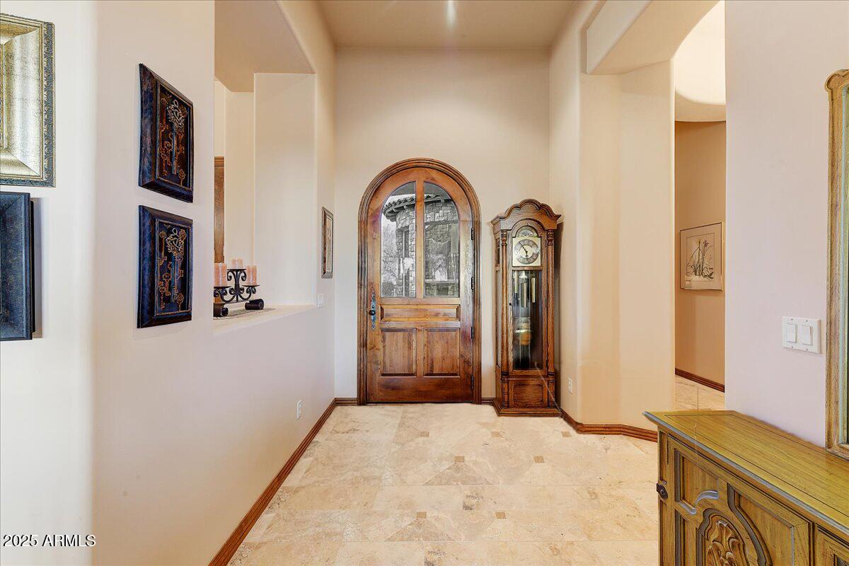 2430 S GERONIMO HEAD Trail