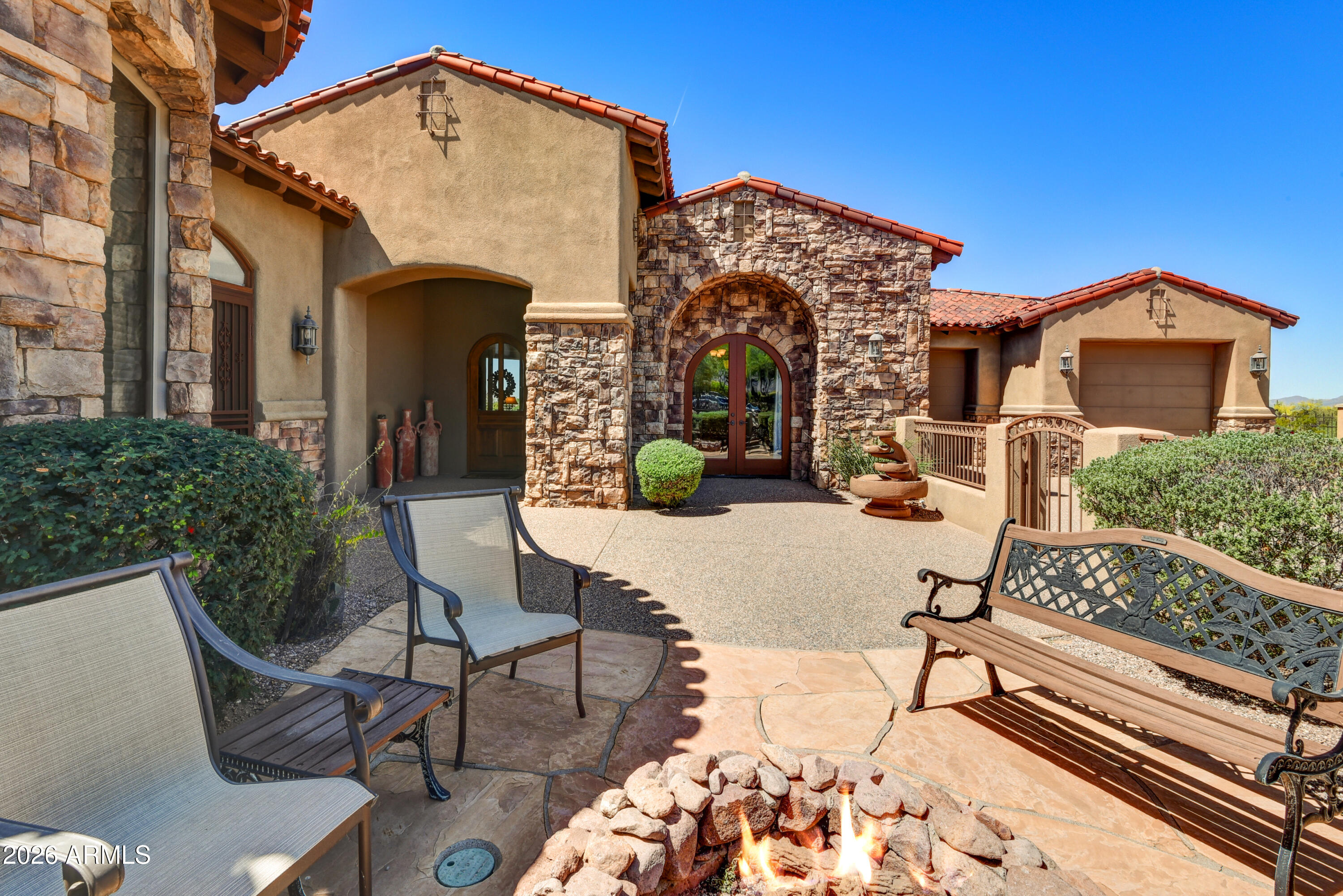 2430 S GERONIMO HEAD Trail