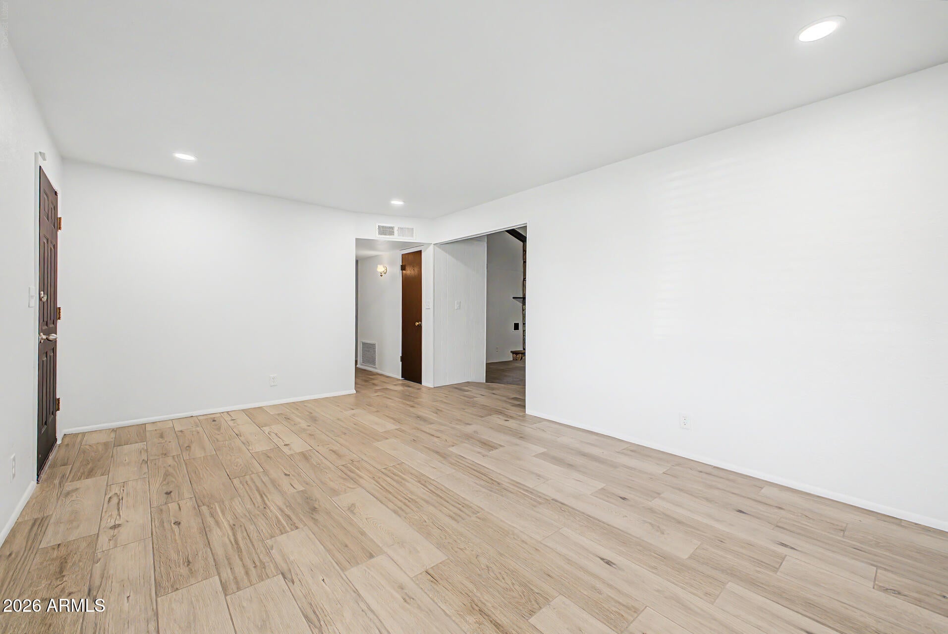 1326 S SPUR --