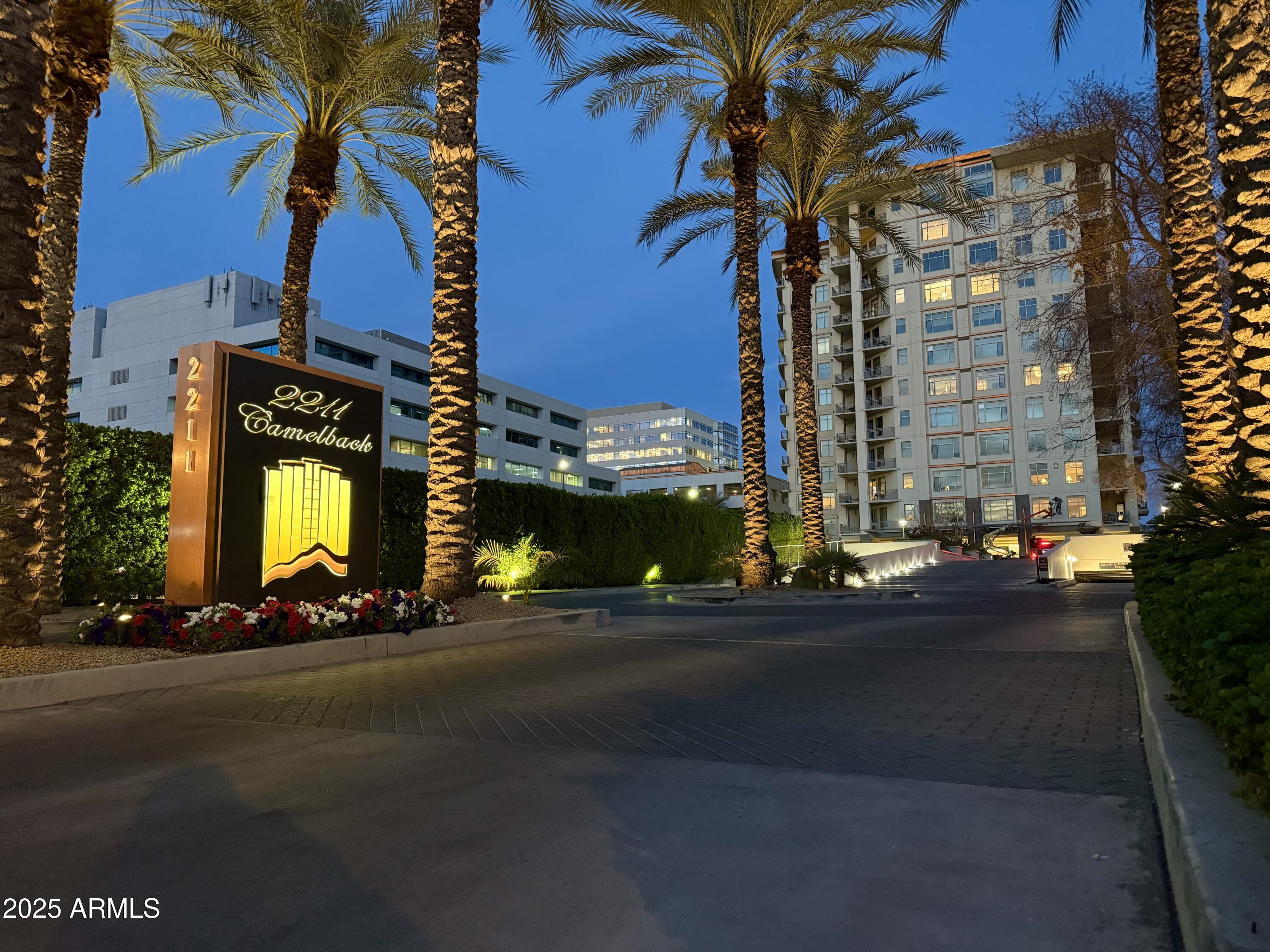 2211 E CAMELBACK Road 306