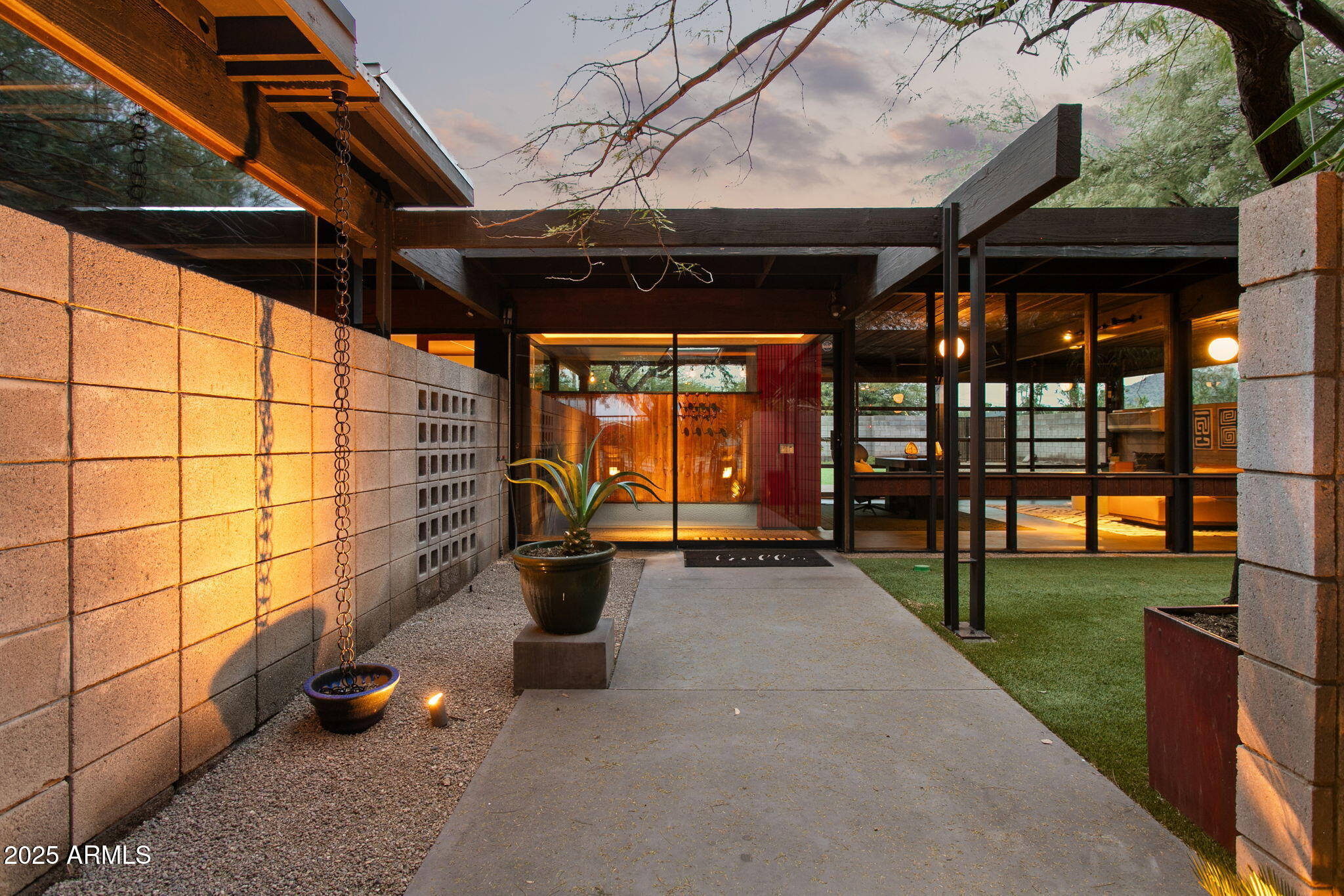 4324 E STANFORD Drive