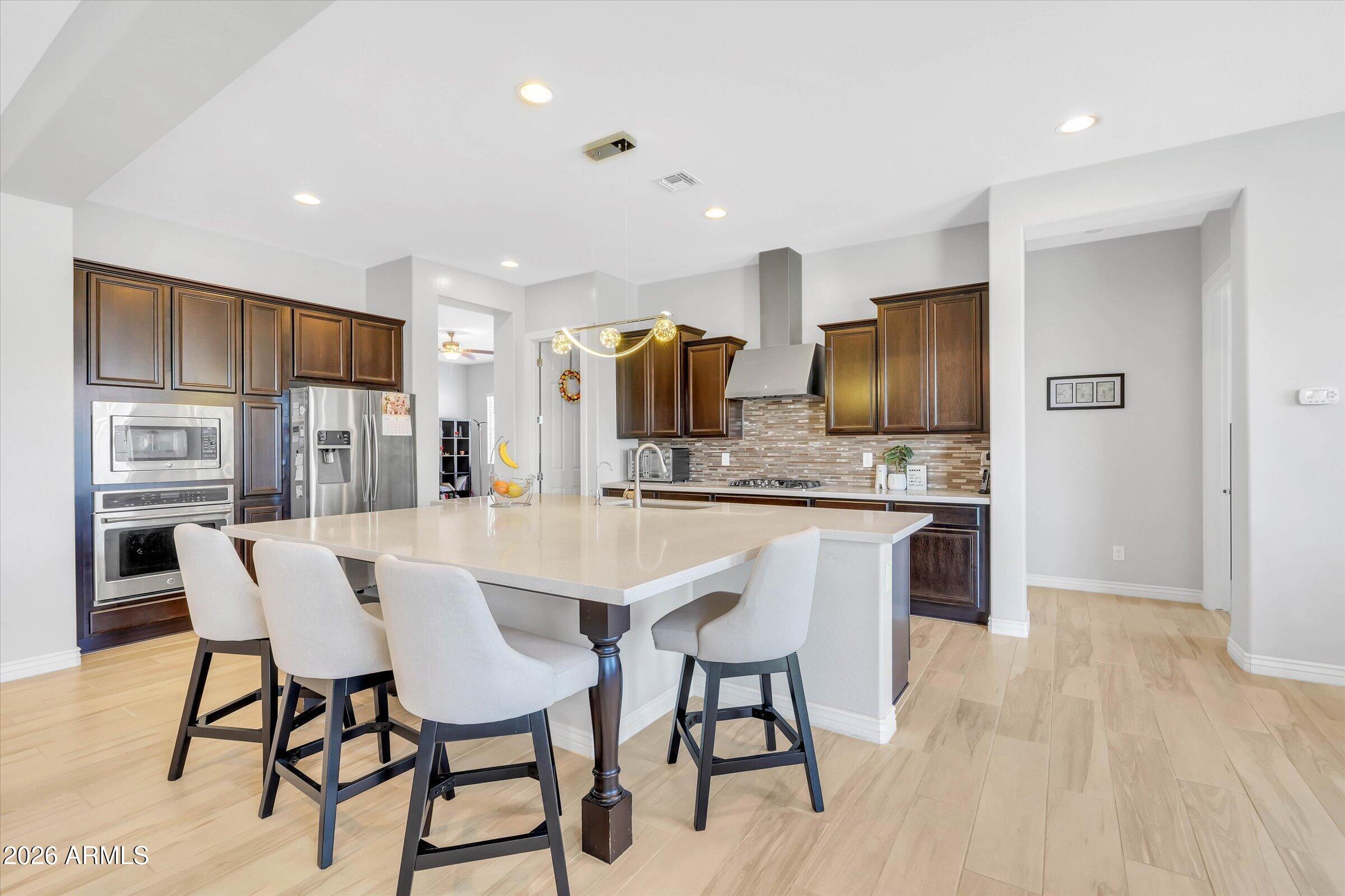 3353 E ASTER Drive
