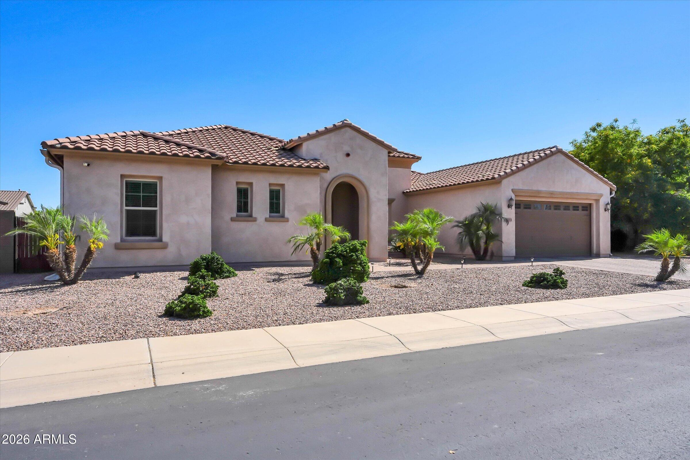 3353 E ASTER Drive