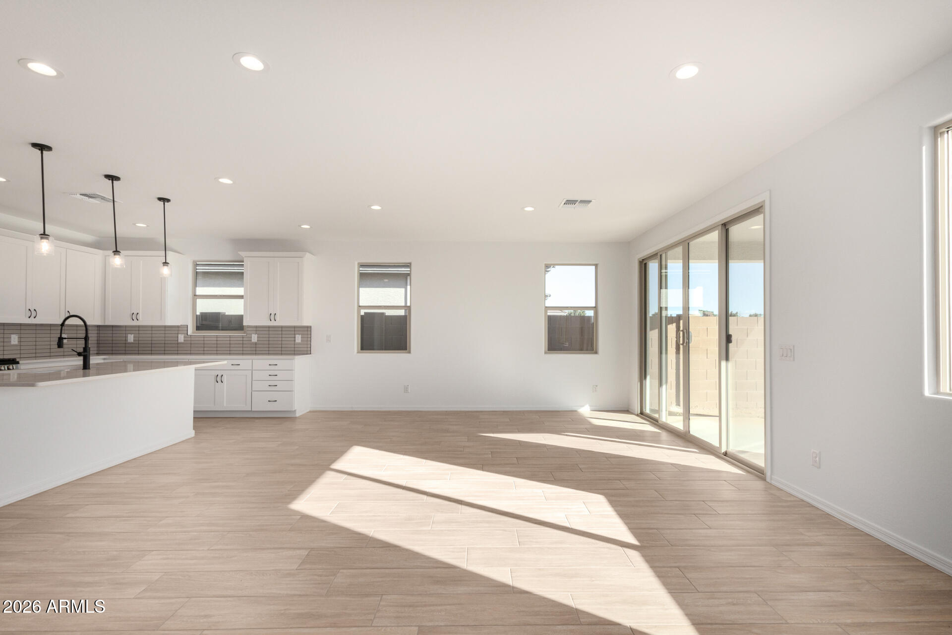 5423 W MANZANITA Drive