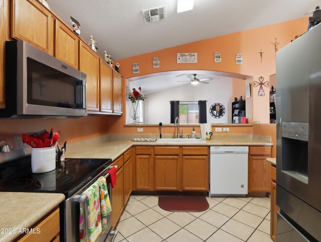 Photo of 3315 W Sunland Avenue, Phoenix, AZ 85041 (MLS # 6999587)