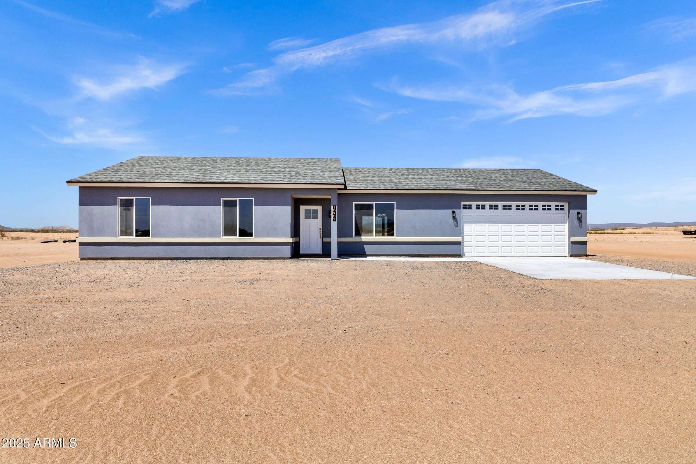10902 E Angus Lane