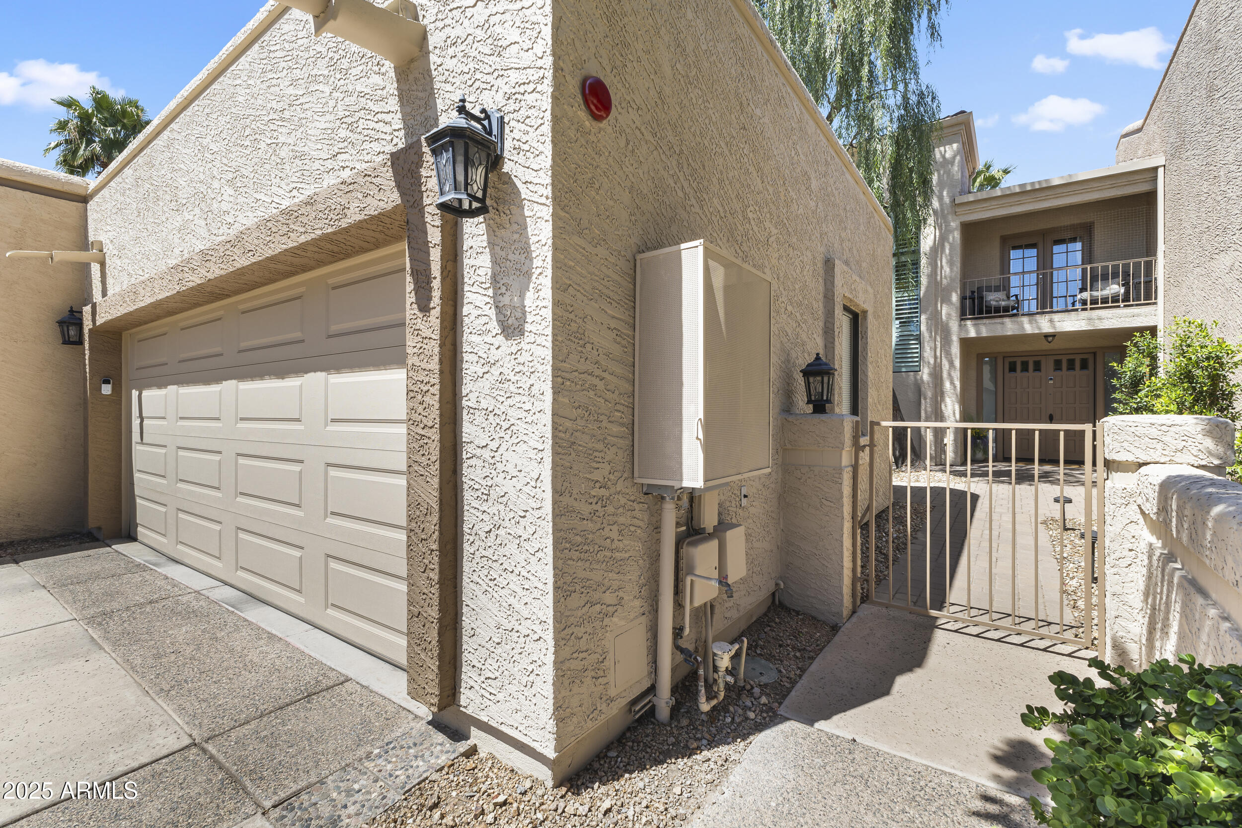 8100 E CAMELBACK Road 143