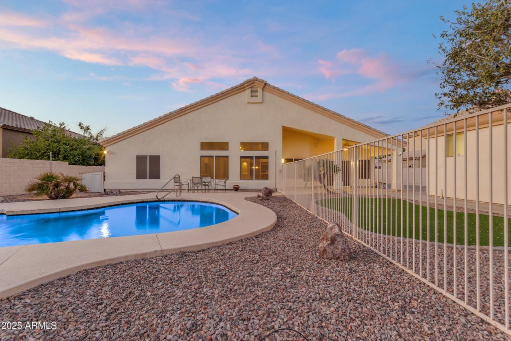 Photo of 2069 E Sierra Madre Avenue, Gilbert, AZ 85296 (MLS # 6924916)