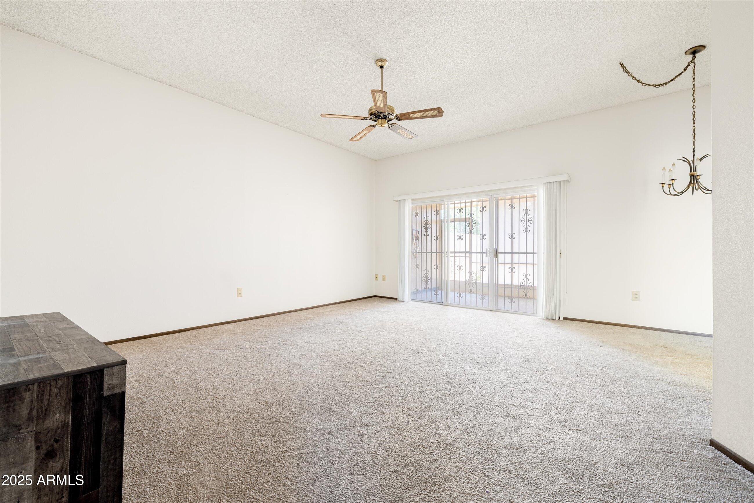Homes 3 10468 W PALMERAS Drive