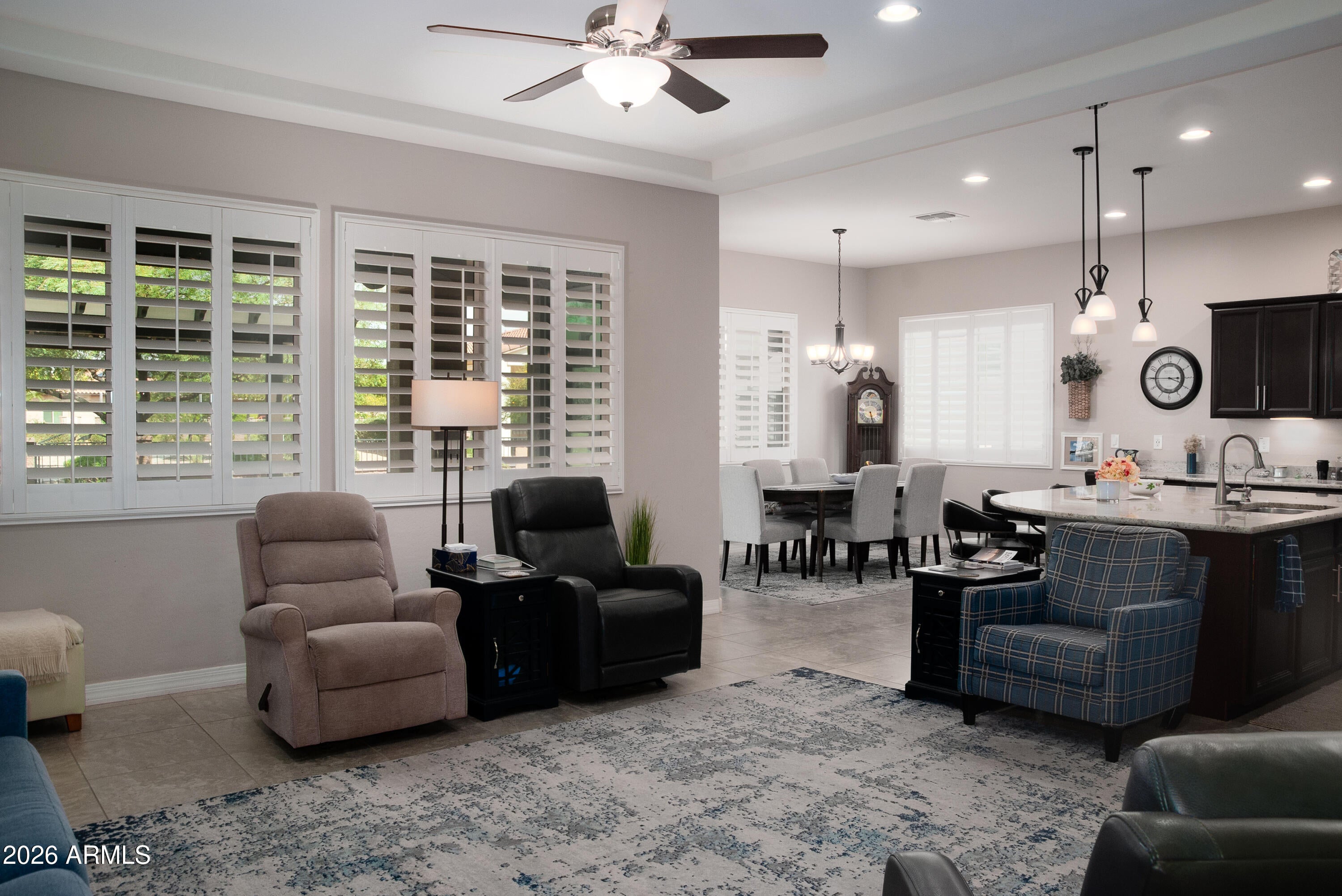 416 N QUESTA Trail