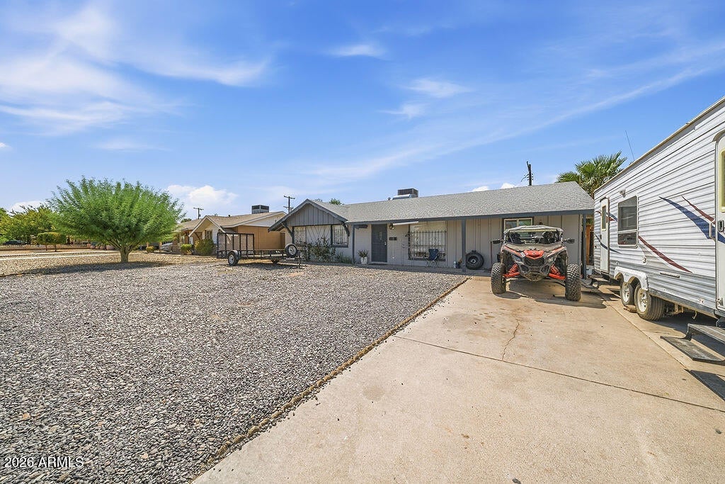 3619 W ORANGEWOOD Avenue