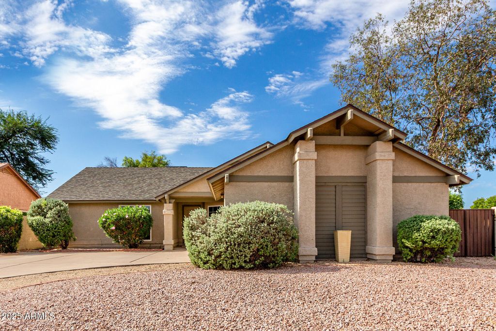 Photo of 3655 W Del Rio Street, Chandler, AZ 85226 (MLS # 6931507)
