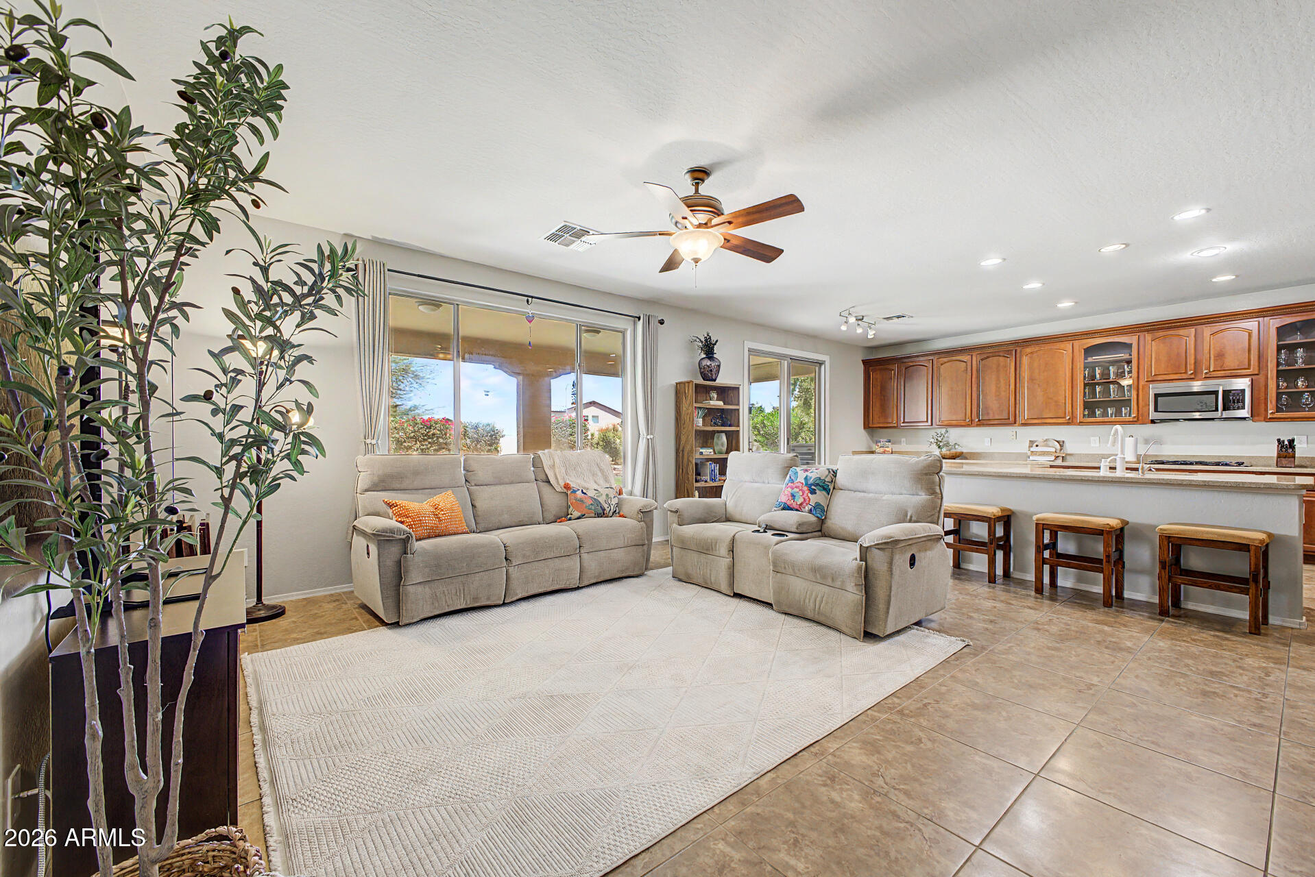 5404 W COLES Road