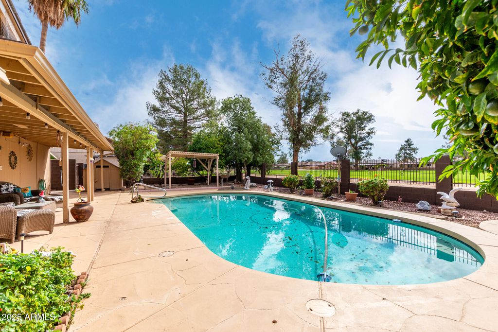 Photo of 7327 E Edgewood Avenue, Mesa, AZ 85208 (MLS # 6934310)