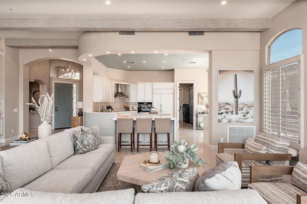 Photo of 11131 E Desert Vista Drive, Scottsdale, AZ 85255 (MLS # 6904913)