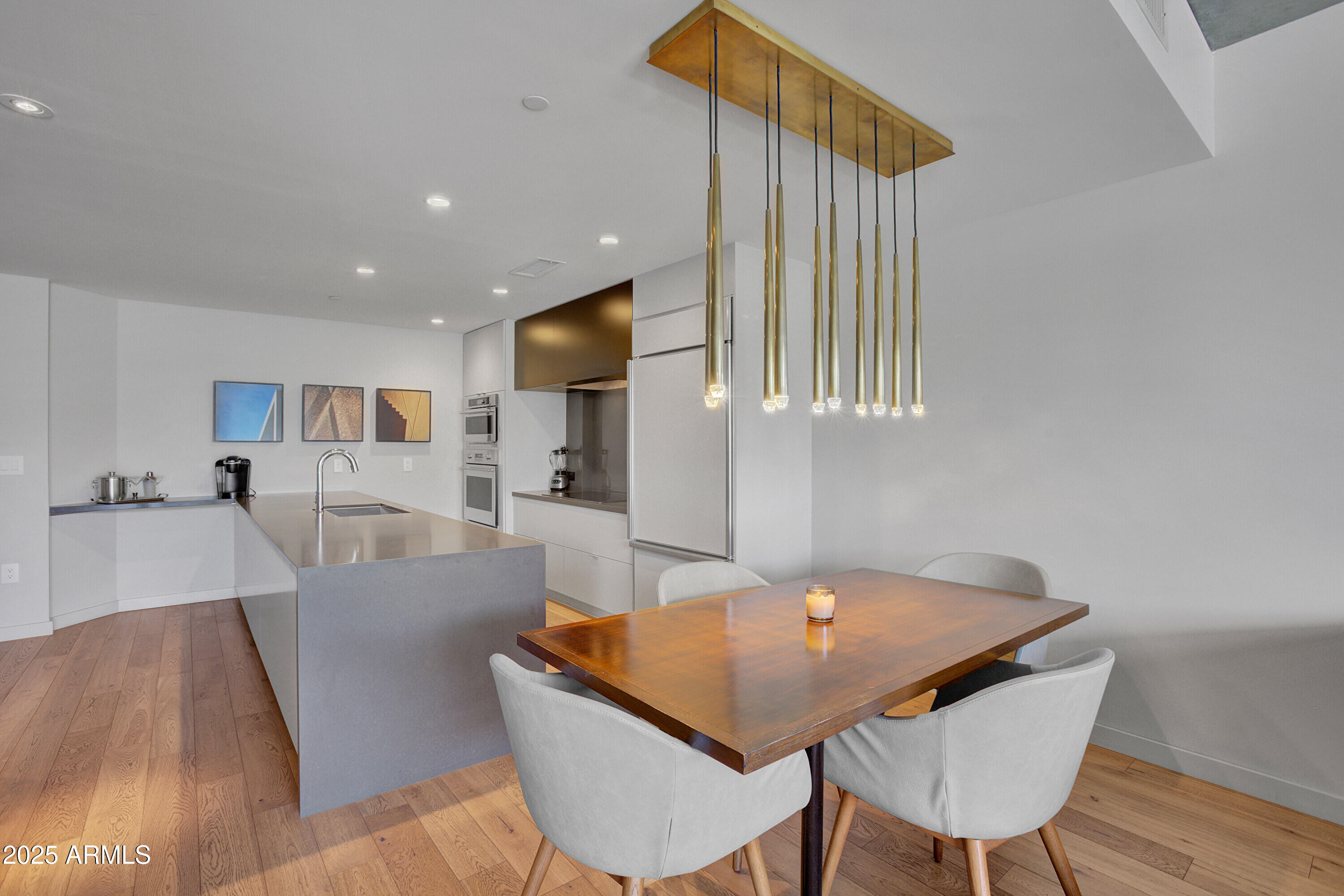 5455 E LINCOLN Drive 2019