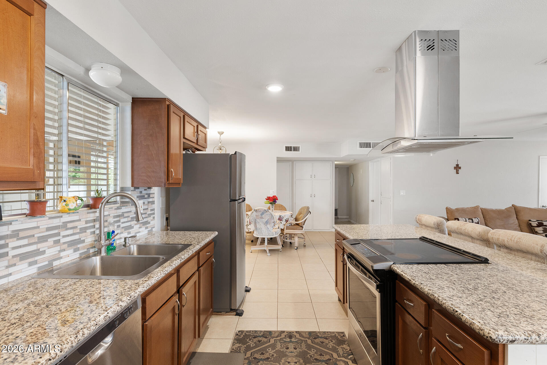 10026 W RIVIERA Drive