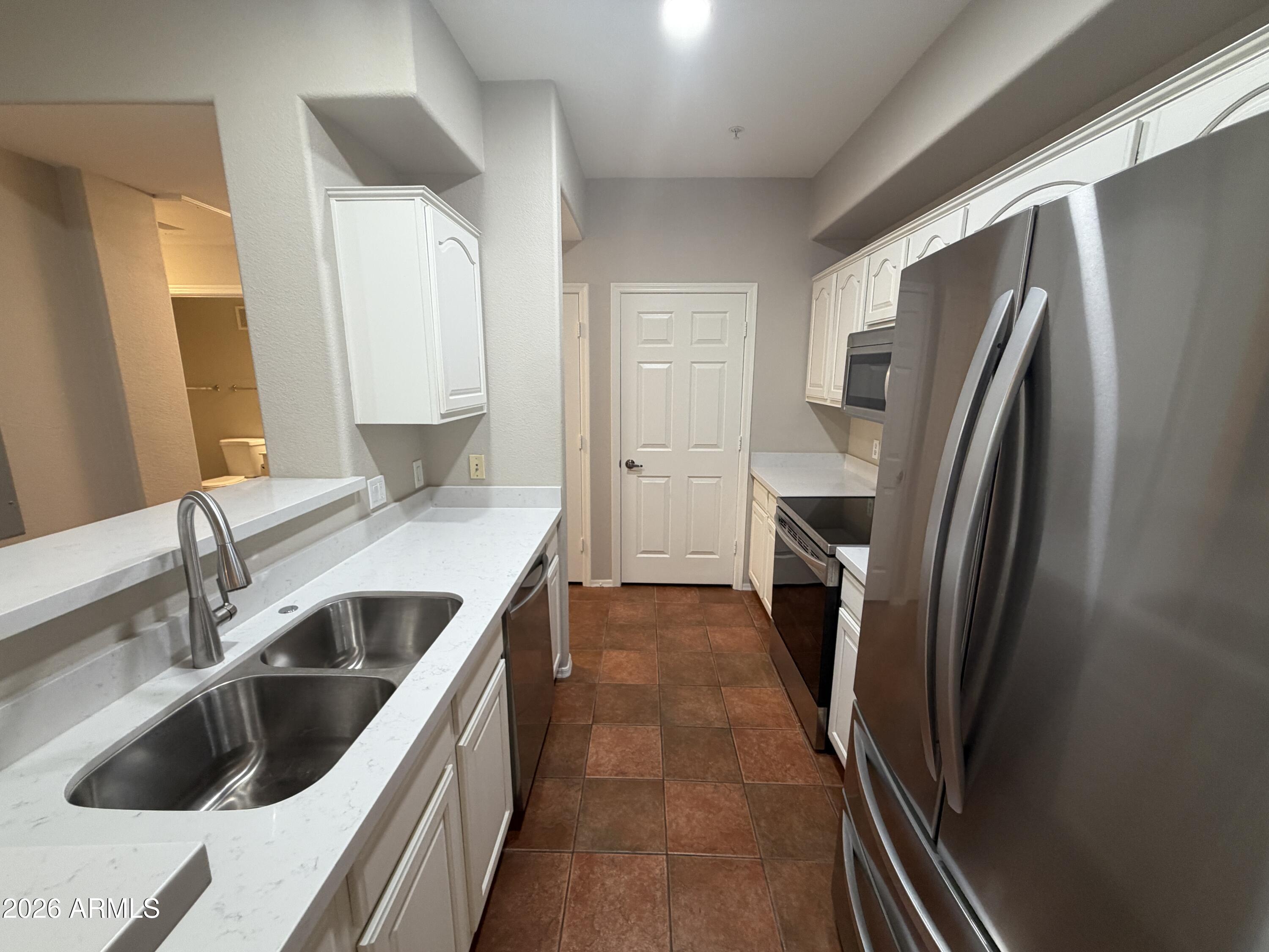420 W 1st Street 221