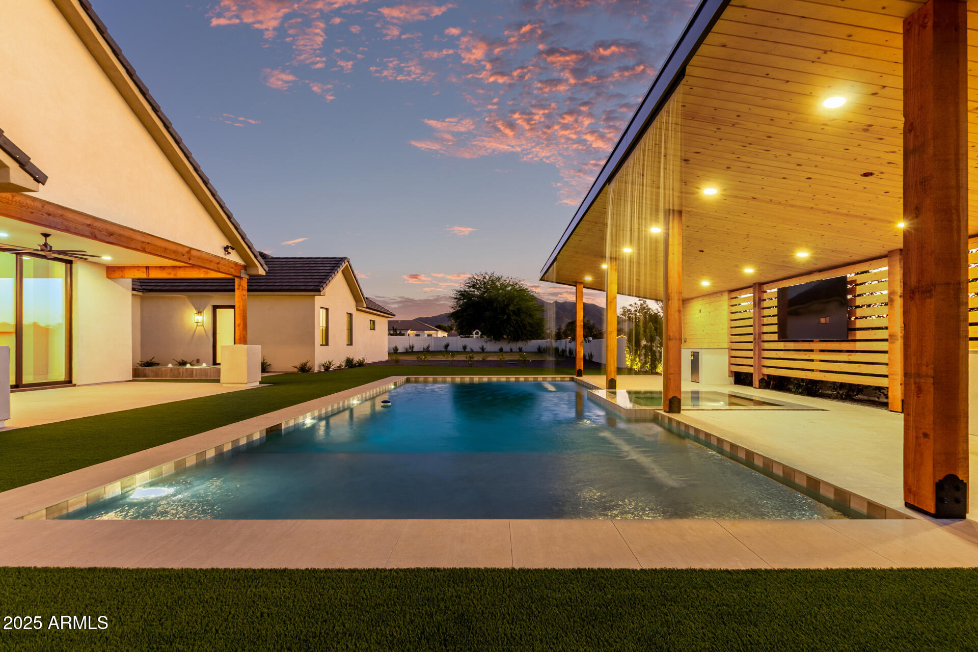 WEST VILLAGE OF SANTAN LAKESIDE ESTATES 2 LTS 1-20 - Residential