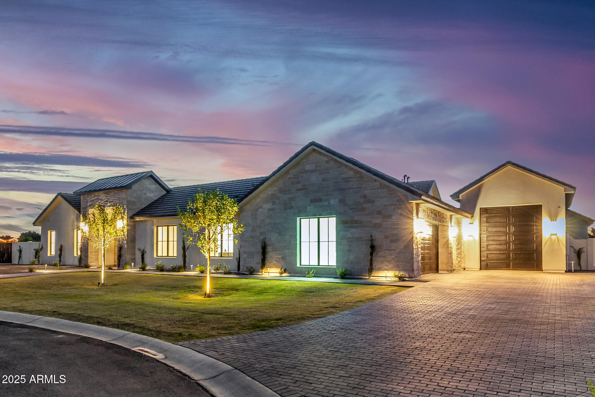 7476 S BRIGHTON Court