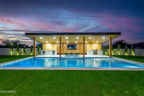 Featured picture for the property 6944055