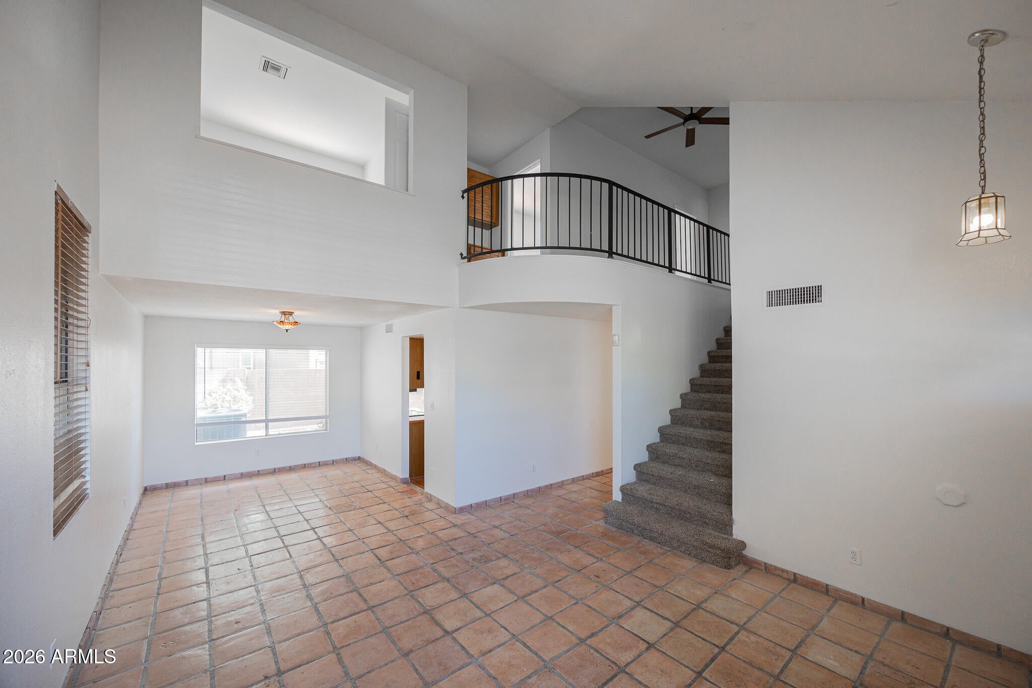 489 W CARMEN Street