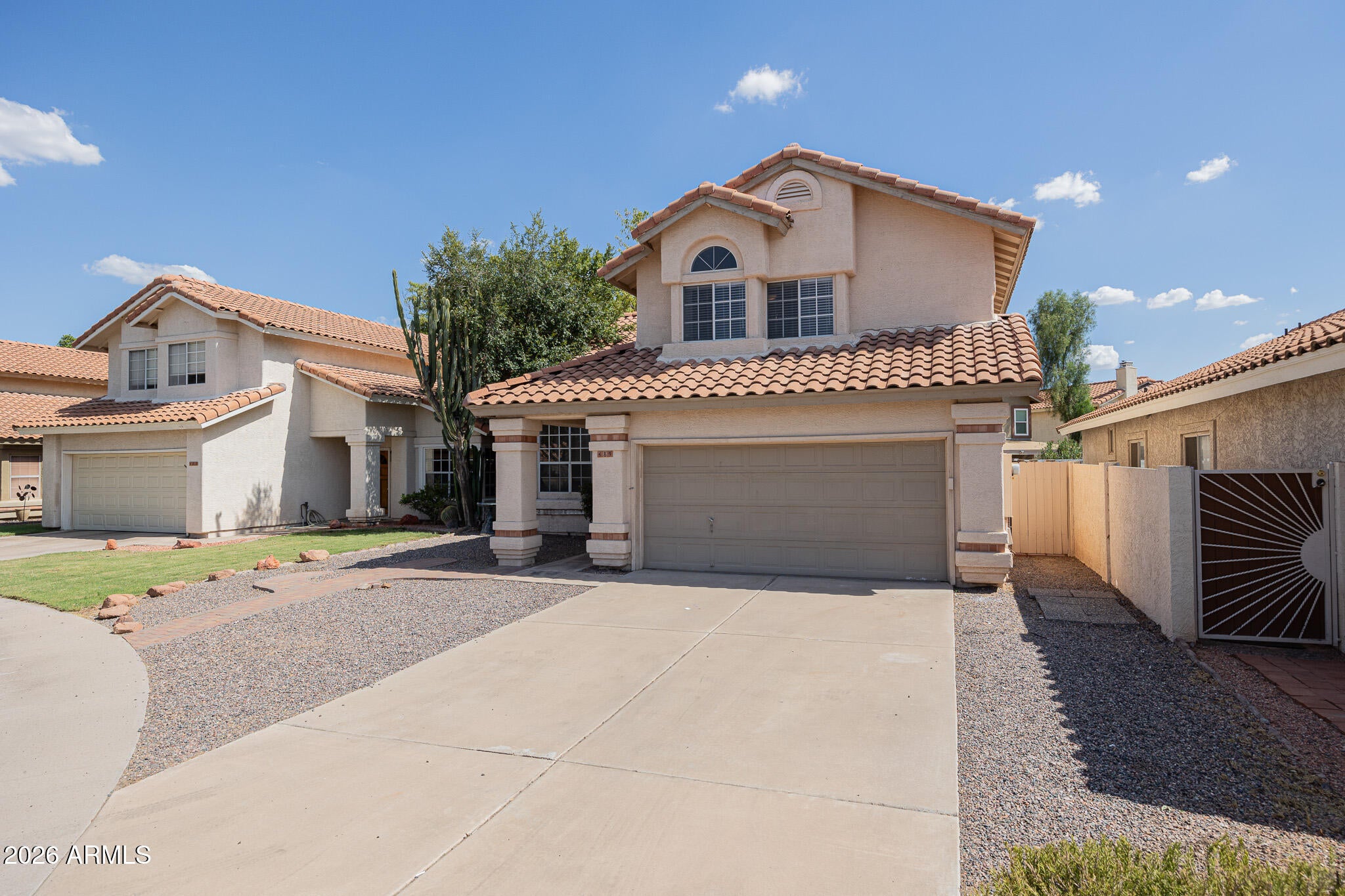 489 W CARMEN Street