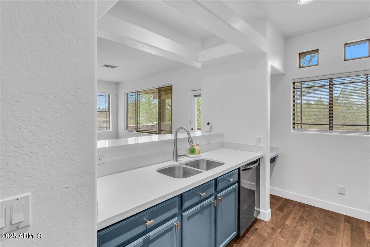 11500 E COCHISE Drive 2001