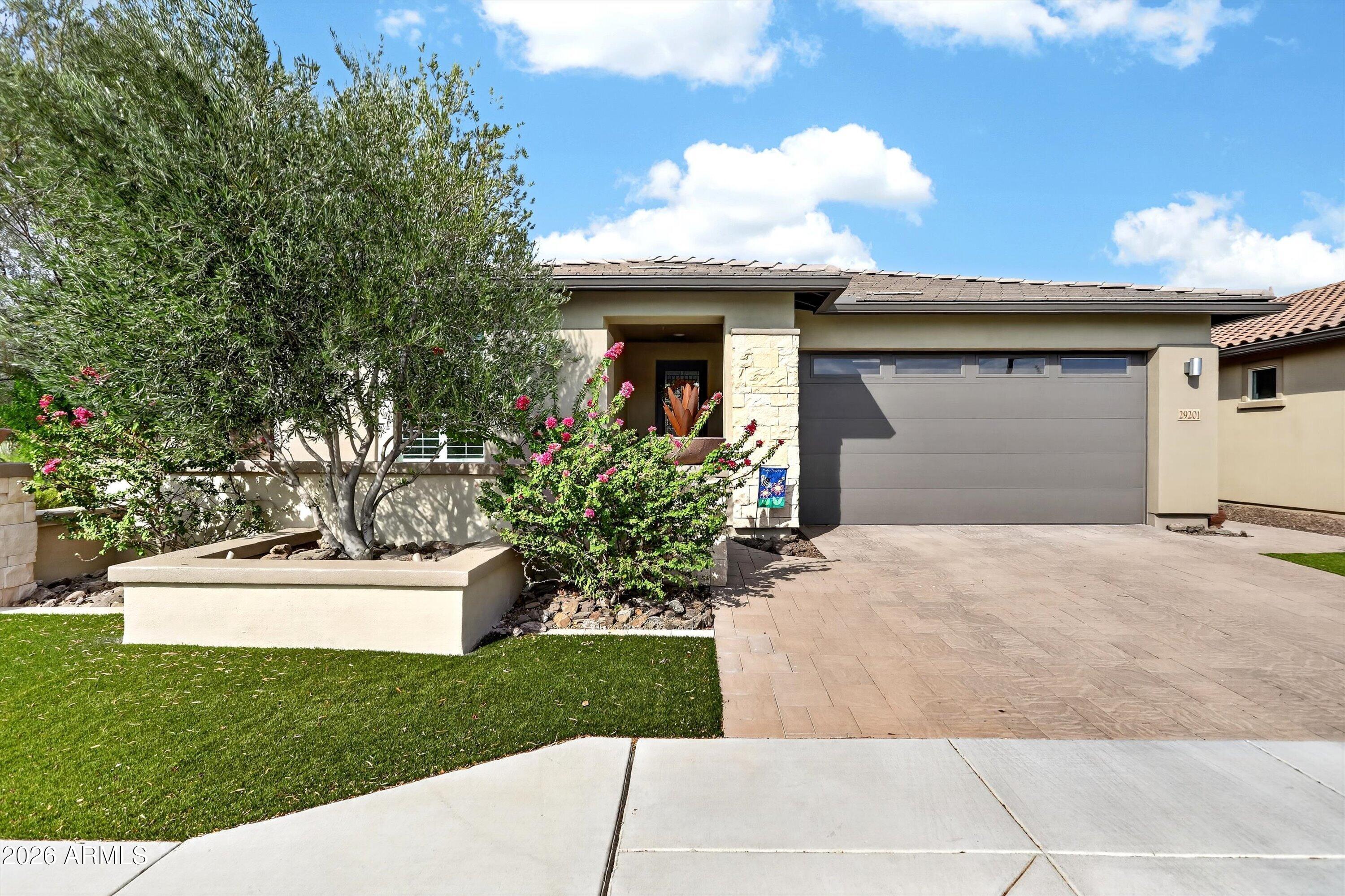 29201 N SORRENTO Drive