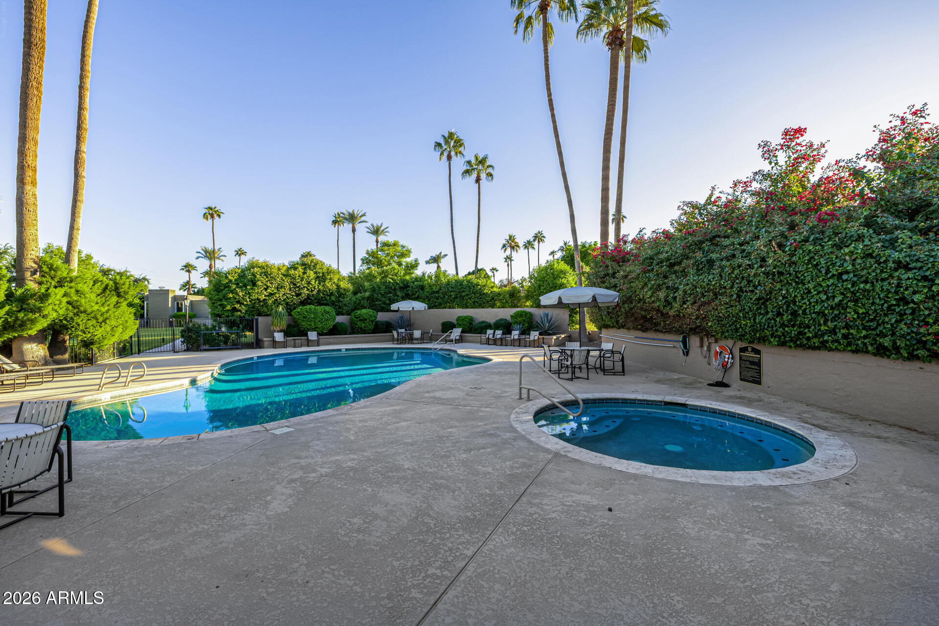 SCOTTSDALE NORTH - Residential