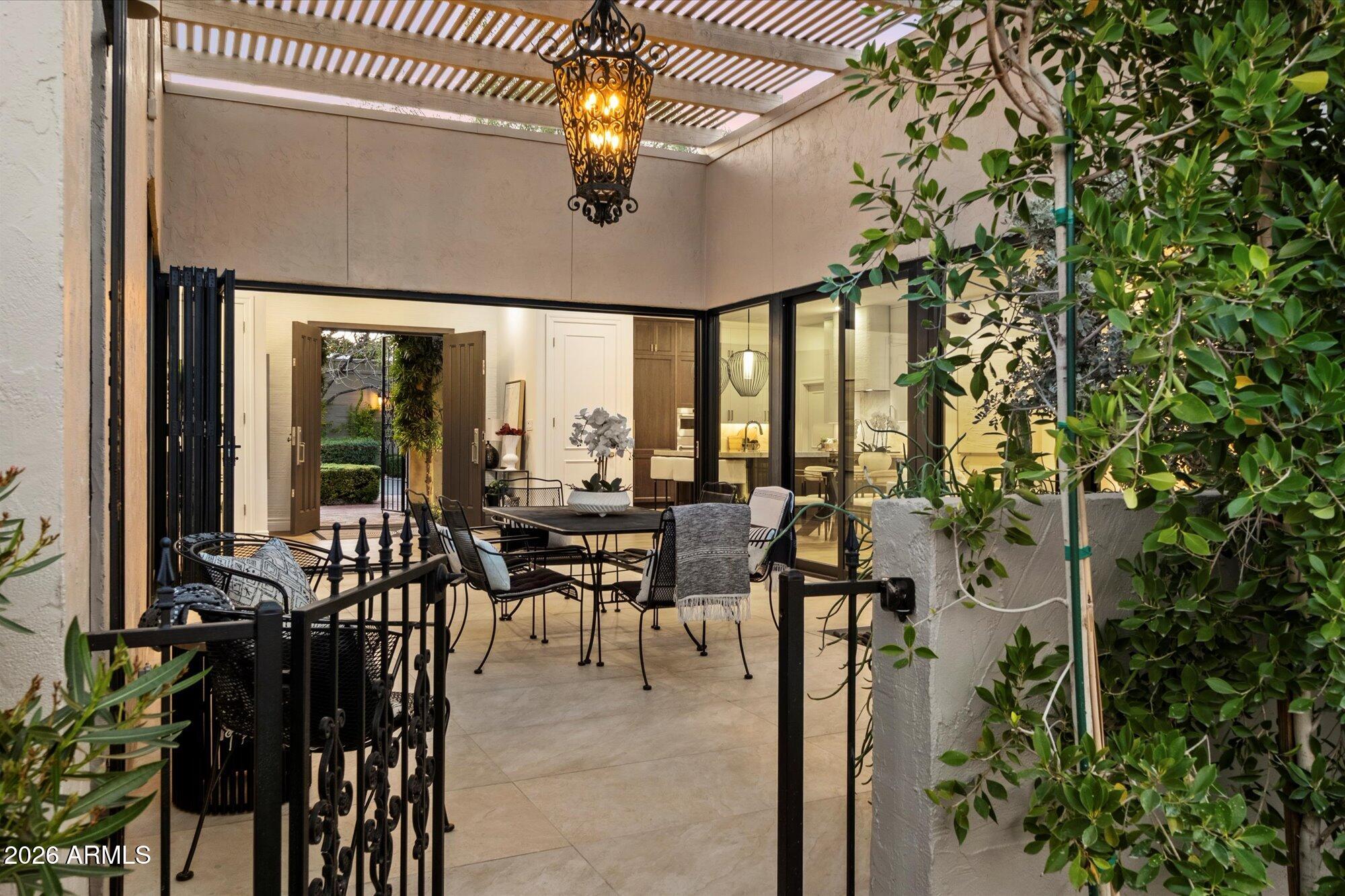 SCOTTSDALE NORTH - Residential