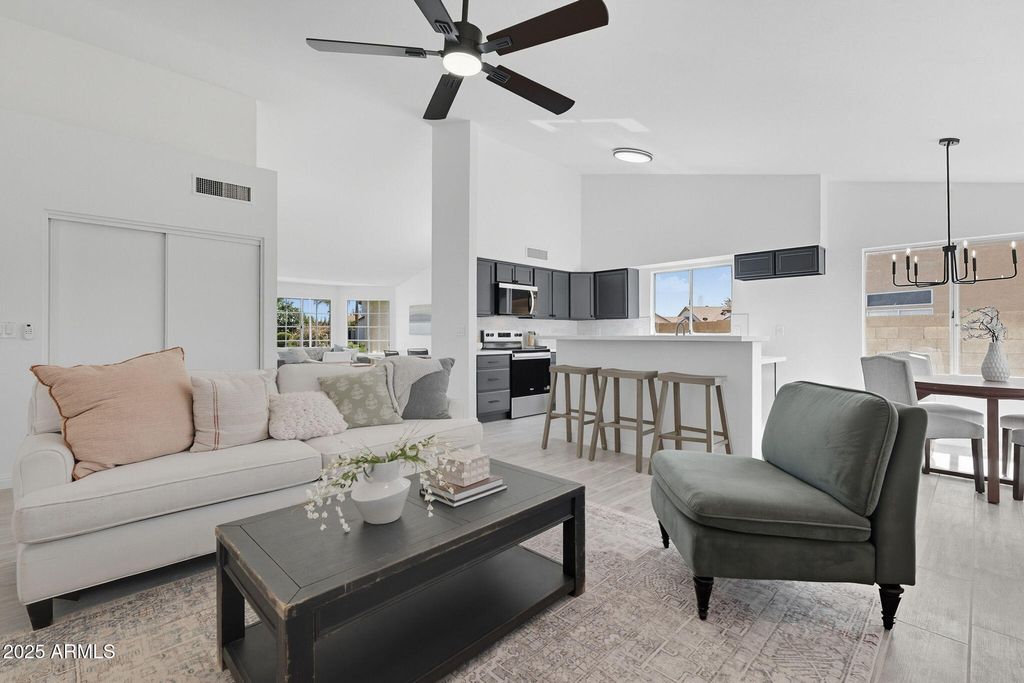 Photo of 15258 N 61st Drive, Glendale, AZ 85306 (MLS # 6928478)